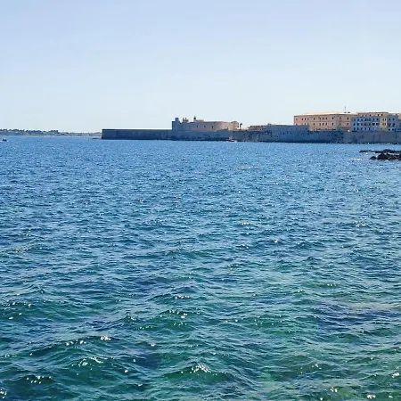 Ortigia Vista Cielo E Mare - Ortigiavistamareonweb It Apartmán